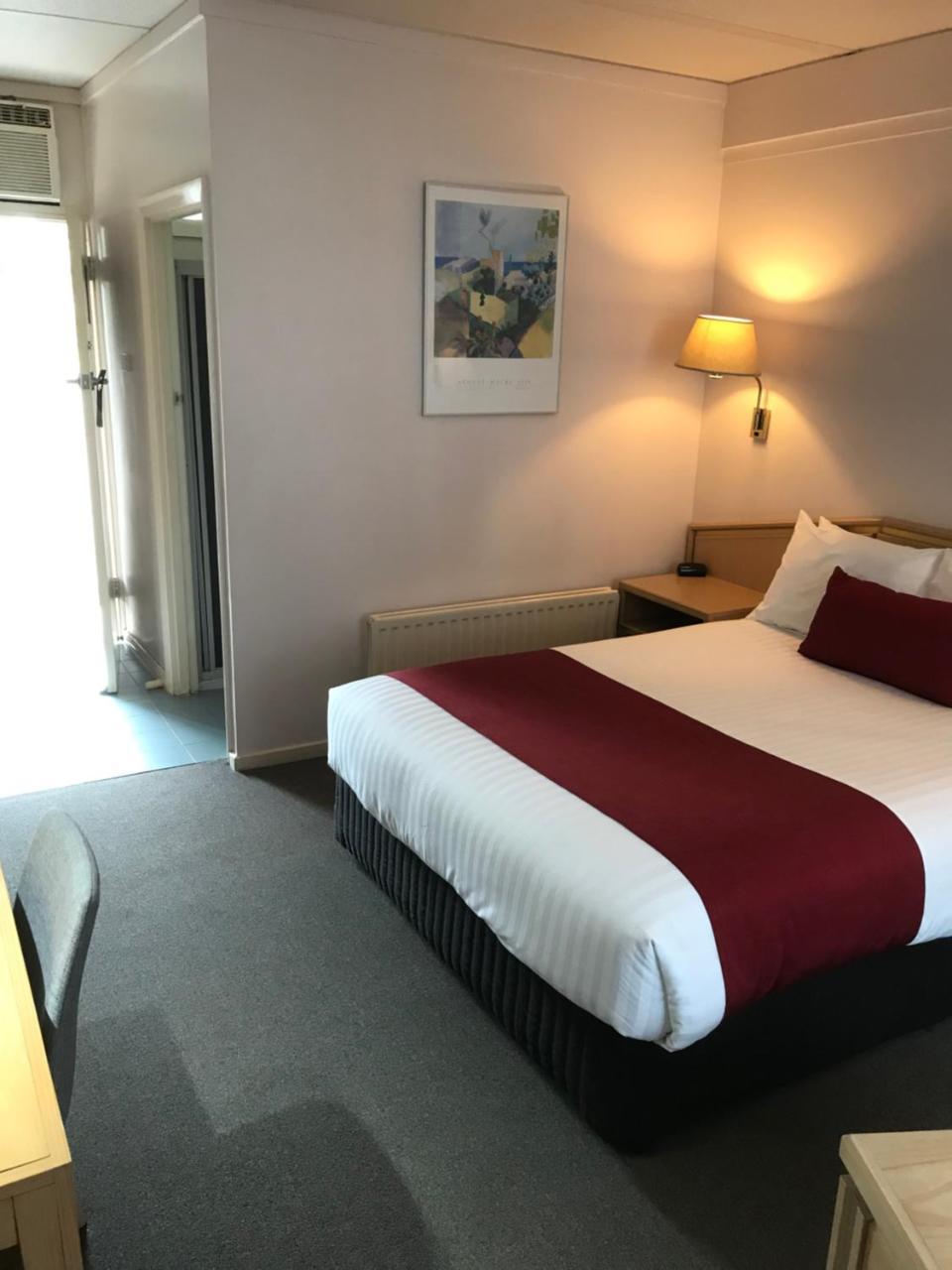 Moe Parklands Motel Bagian luar foto