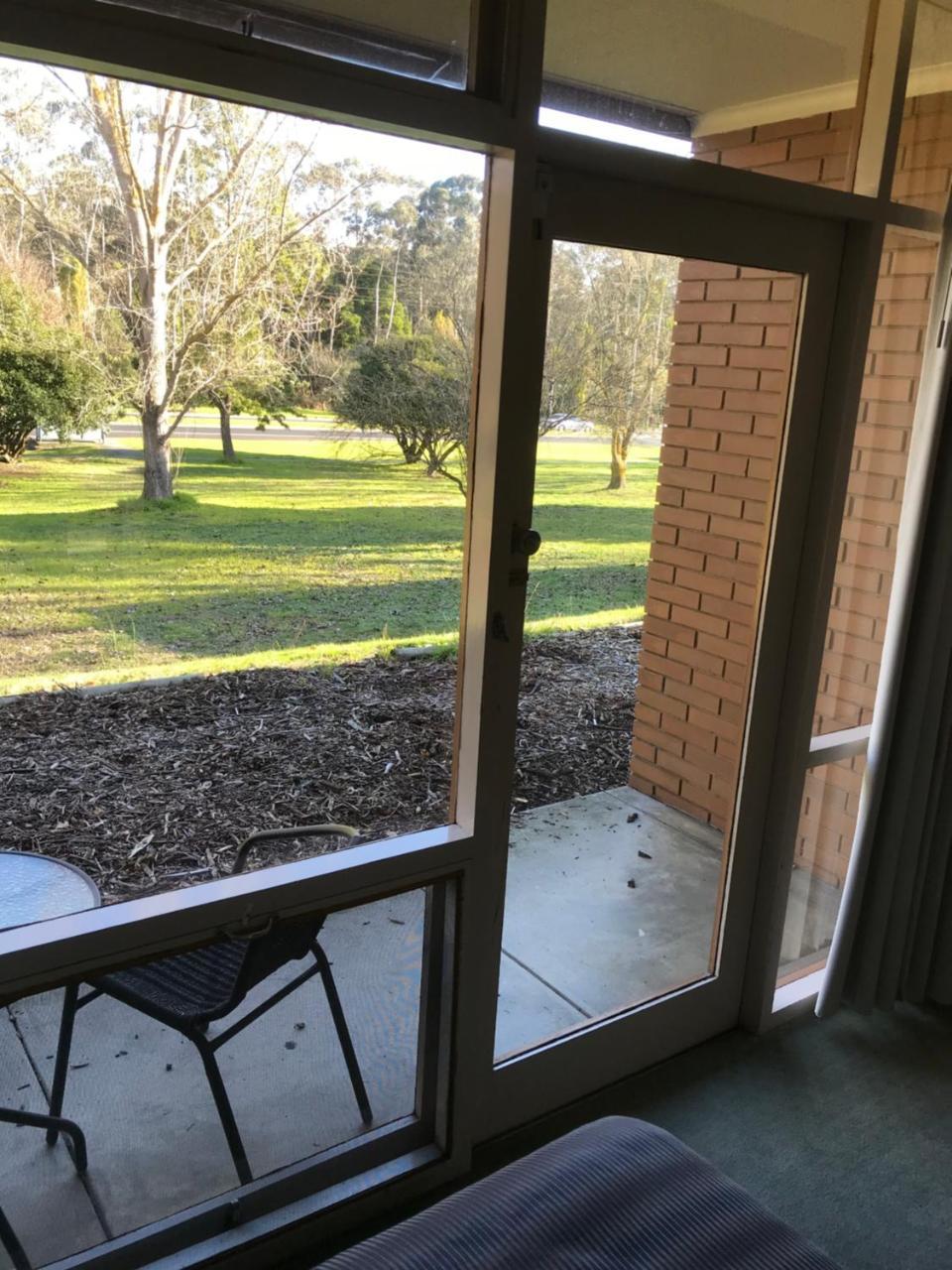 Moe Parklands Motel Bagian luar foto